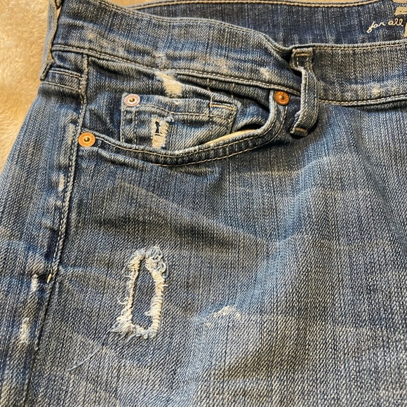 Distressed 7 For All Mankind Denim Shorts, Women’s Size 32 - Picture 3 of 15